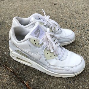 🆕Women’s Nike Air Max 90✨